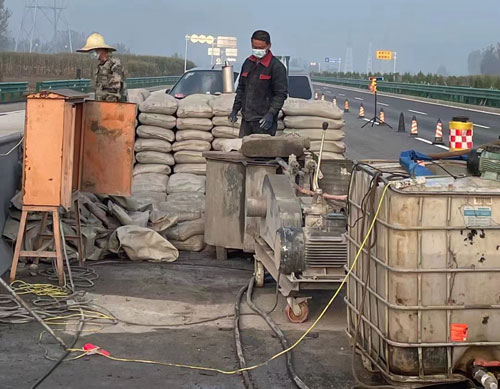 镇沅高速路病害处理